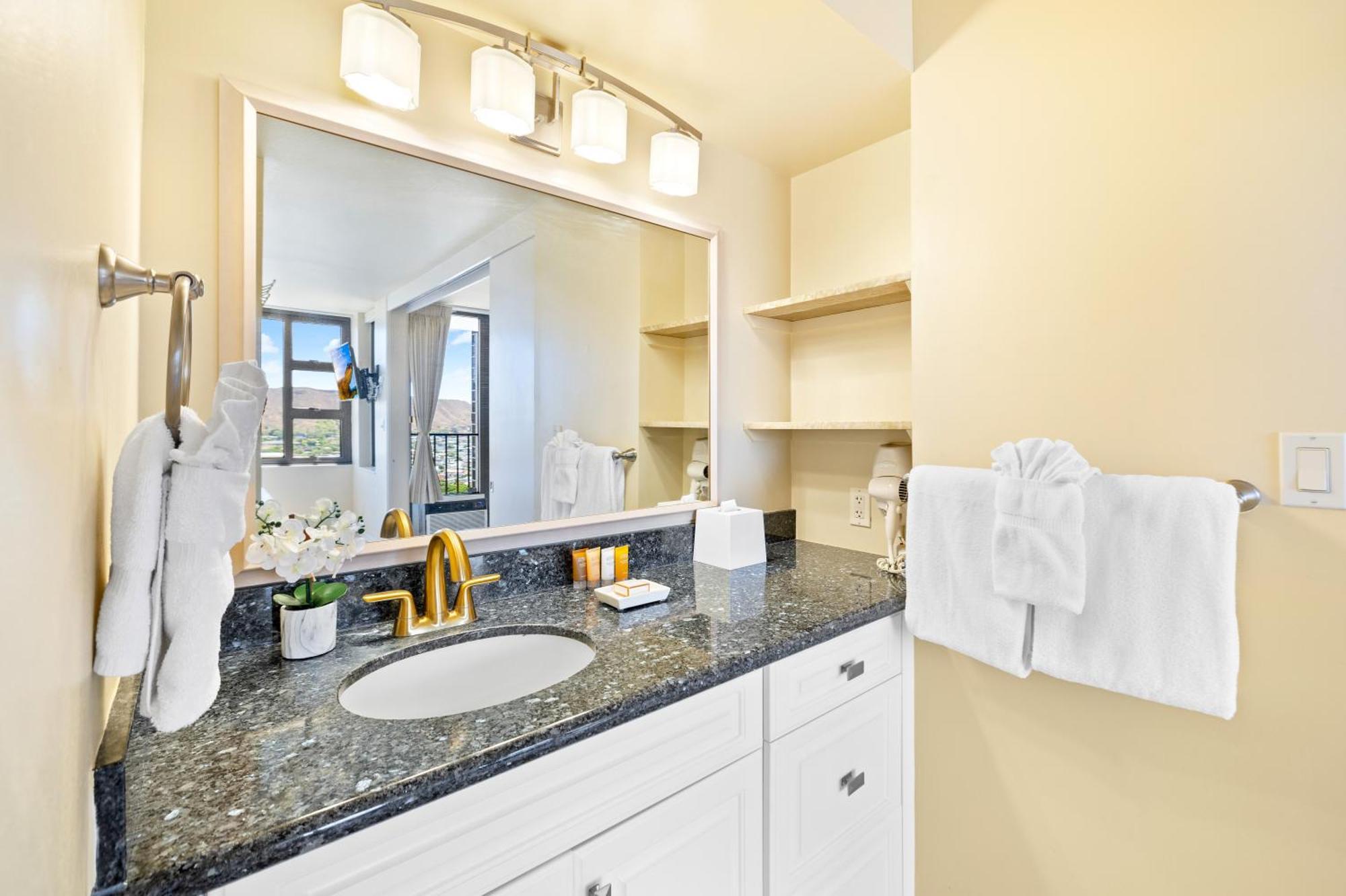 Diamond Head Views Retreat With Free Parking & Near Waikiki Beach! โฮโนลูลู ภายนอก รูปภาพ